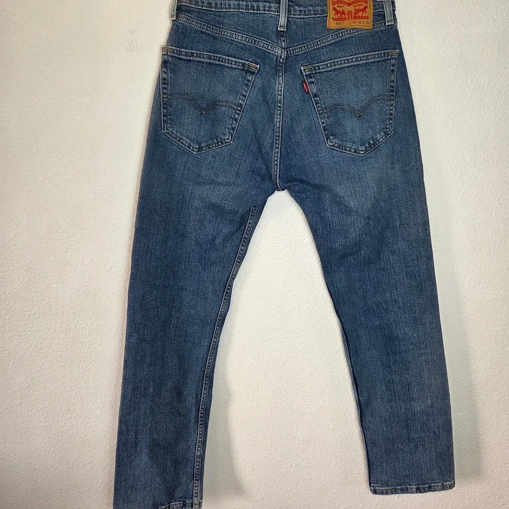 Levi's 505 Straight Leg  Men'sJeans Light Wash Faded Button Fly Vintage‎ W32 L30